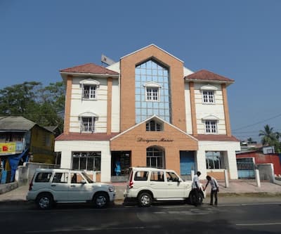 https://imgcld.yatra.com/ytimages/image/upload/t_hotel_yatra_city_desktop/v1433572272/Domestic Hotels/Hotels_Port Blair/Hotel Diviyum Manor/front-view.jpg